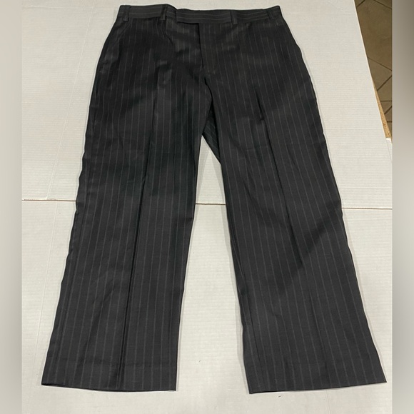 Hugo Boss US Black Pinstripe 2 Pc Suit Jacket And Pants Measurements In Pics - Picture 8 of 13
